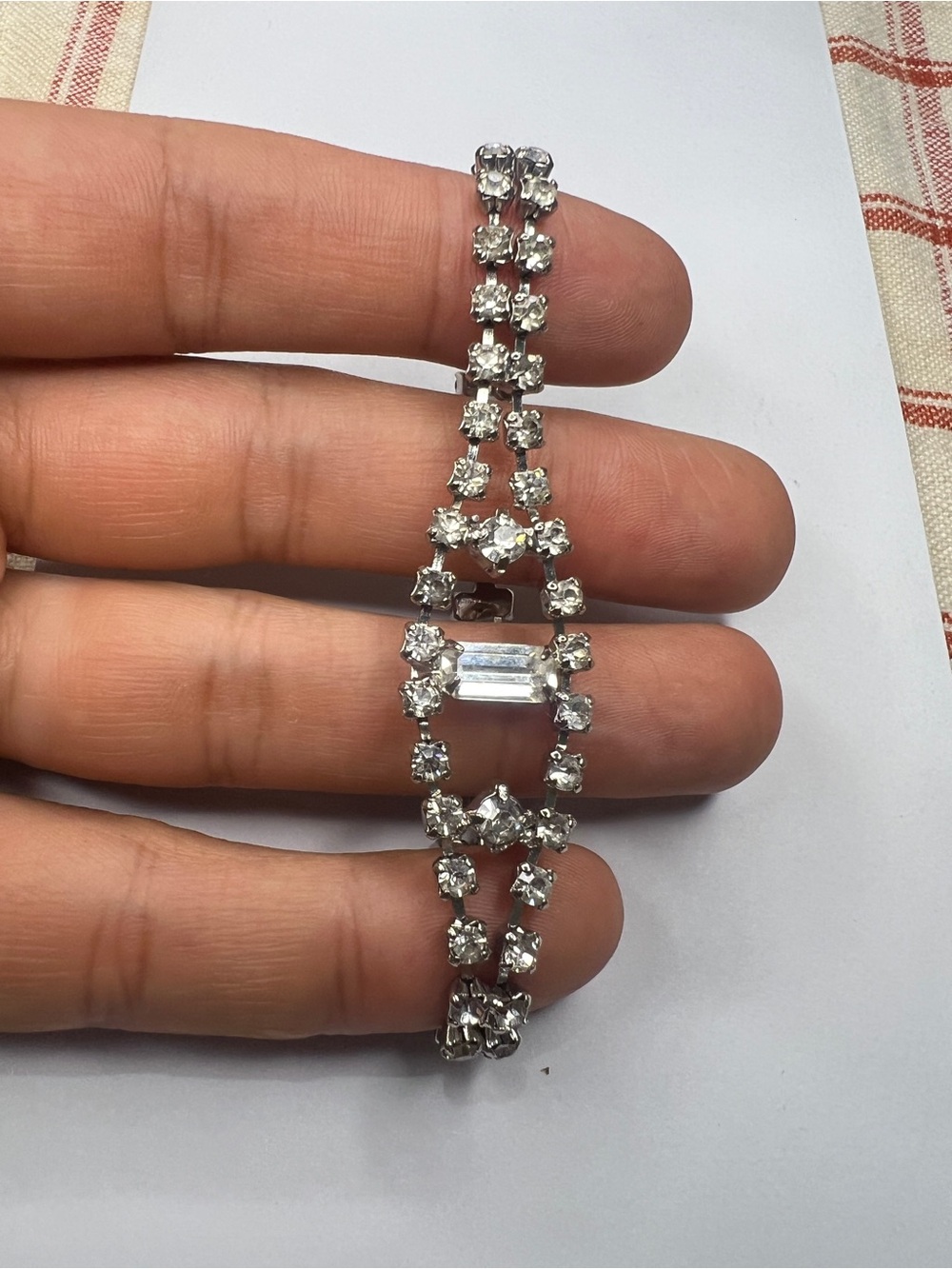 VintageClassic Silver-Tone Rhinestone Bracelet - Clear Crystal Accent